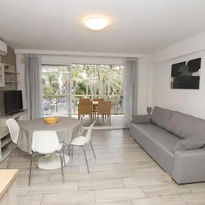 https://different-samoa.top-hotels-tarragona.com